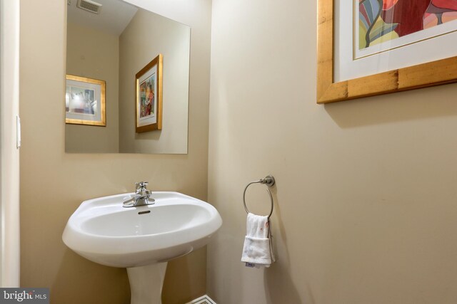 162 High Pointe Dr, Hummelstown, PA 17036 - view of bathroom