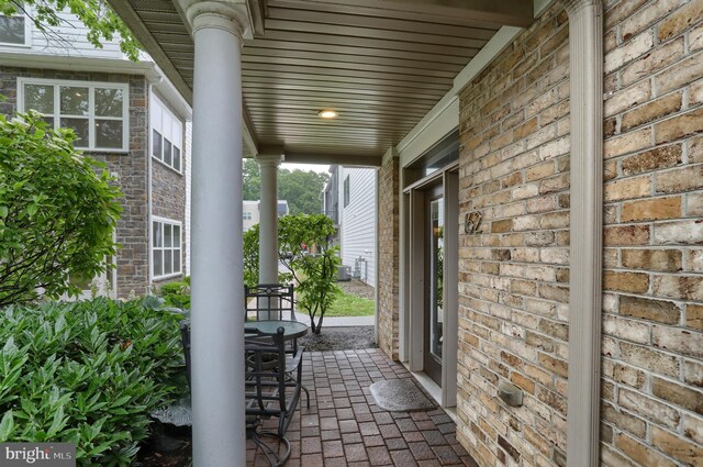 162 High Pointe Dr, Hummelstown, PA 17036 - view of covered porch