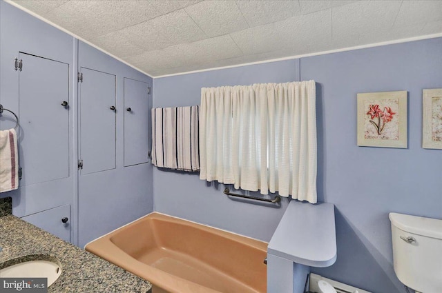 325 Summit Ave, Reading, PA 19607 - bathroom with a bathtub, ornamental molding, and vanity