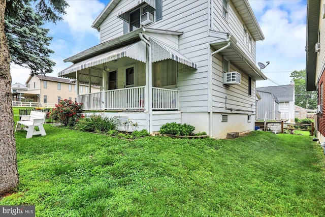 325 Summit Ave, Reading, PA 19607 - view of side of home with covered porch