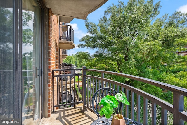 3401 38th St NW Unit 411, Washington, DC 20016 - view of balcony