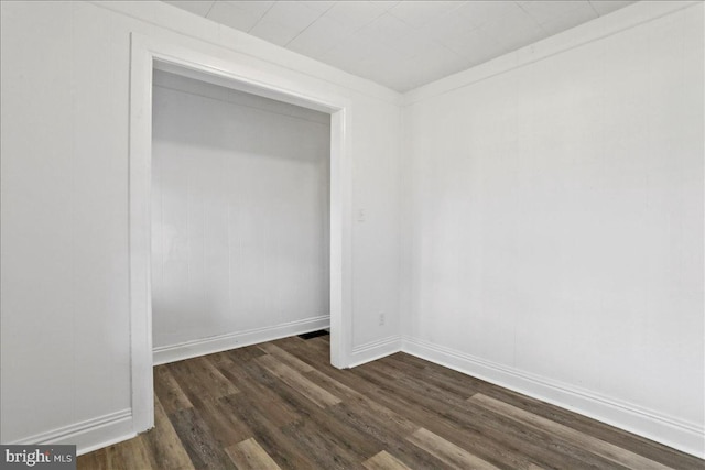 18 Belview Ave, Hagerstown, MD 21742 - spare room featuring dark wood-type flooring and baseboards