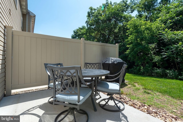 121 Westpoint Dr, Carlisle, PA 17013 - view of patio featuring outdoor dining space and area for grilling