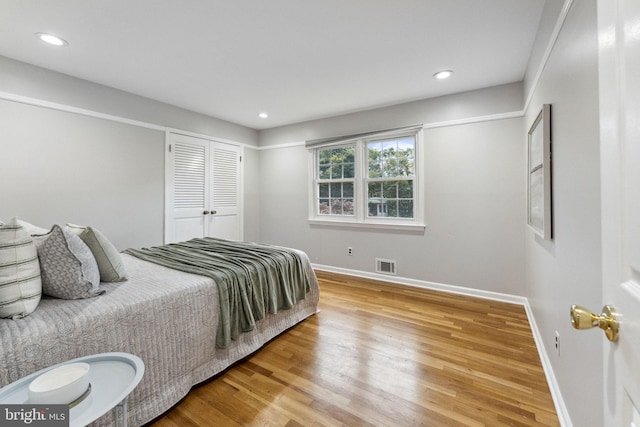 12 Stonelea Dr, Princeton Junction, NJ 08550 - bedroom featuring wood finished floors, recessed lighting, and a closet