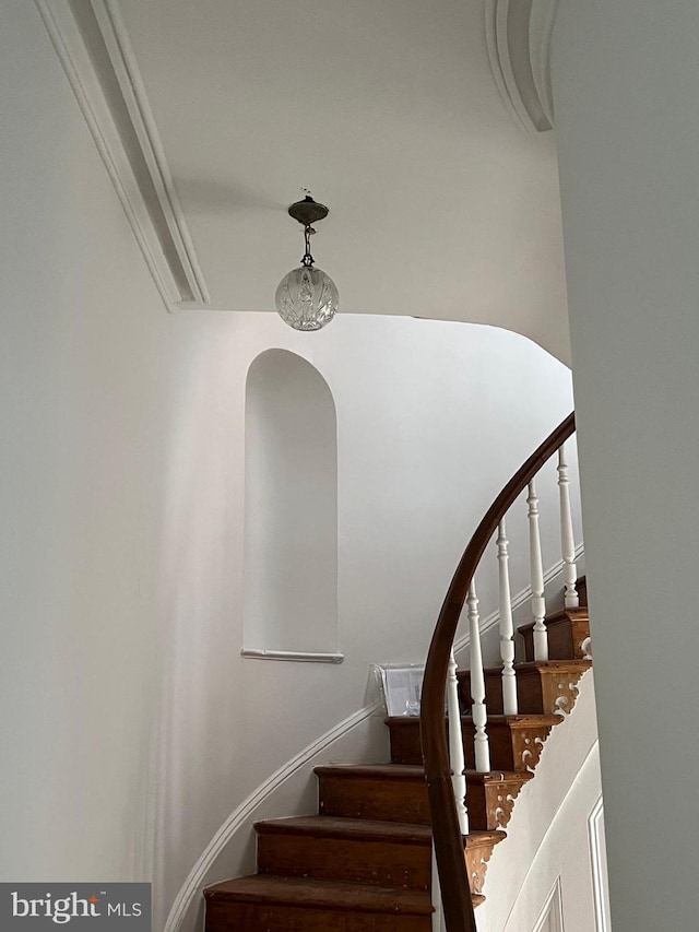525 Scott St, Baltimore, MD 21230 - staircase with arched walkways