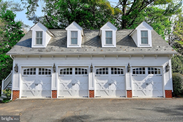 3634 Chain Bridge Rd, Fairfax, VA 22030 - view of detached garage