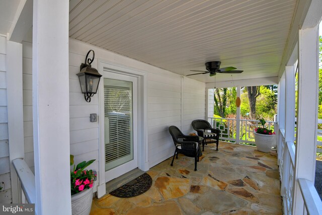 3634 Chain Bridge Rd, Fairfax, VA 22030 - porch with a ceiling fan