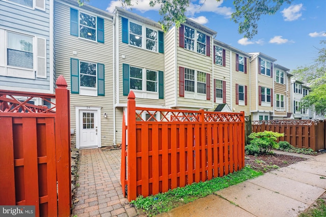 24 Whitechurch Ct, Germantown, MD 20874 - view of front of property featuring a residential view