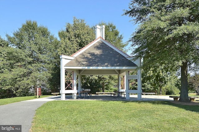 24 Whitechurch Ct, Germantown, MD 20874 - surrounding community with a gazebo and a yard