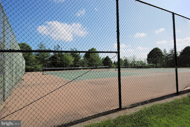 24 Whitechurch Ct, Germantown, MD 20874 - view of tennis court