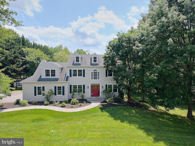 5 Yarmouth Ln, Downingtown, PA 19335 - view of front of house featuring a front yard