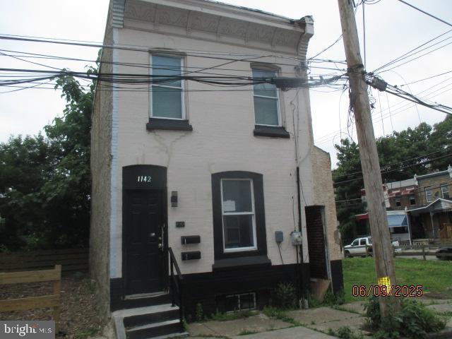 1142 W Nevada St, Philadelphia, PA 19133 - view of front of property