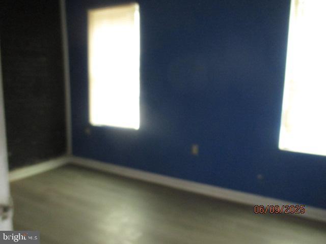 1142 W Nevada St, Philadelphia, PA 19133 - empty room with plenty of natural light