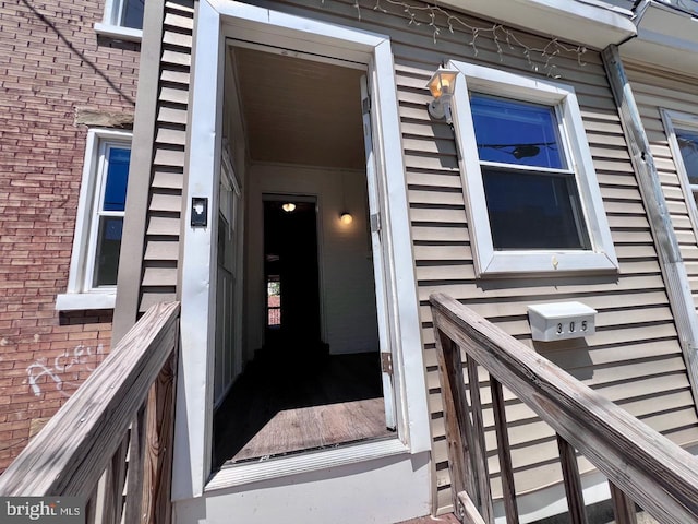 305 Delamore Pl, Wilmington, DE 19805 - doorway to property