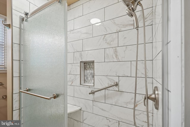 905 Pershing Rd, Penllyn, PA 19422 - bathroom featuring a shower stall