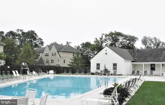349 Homeland Southway Unit 1A, Baltimore, MD 21212 - community pool with a patio area