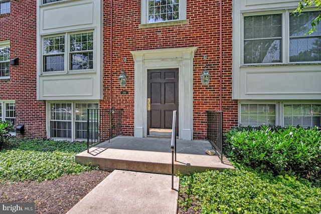 349 Homeland Southway Unit 1A, Baltimore, MD 21212 - entrance to property with brick siding