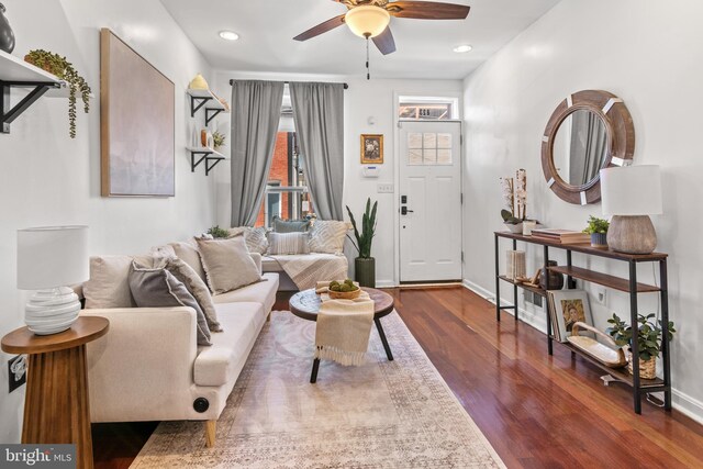 823 S Decker Ave, Baltimore, MD 21224