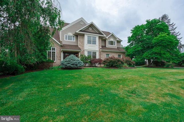 12 Dalton Way, Holland, PA 18966 - traditional-style home featuring a front yard
