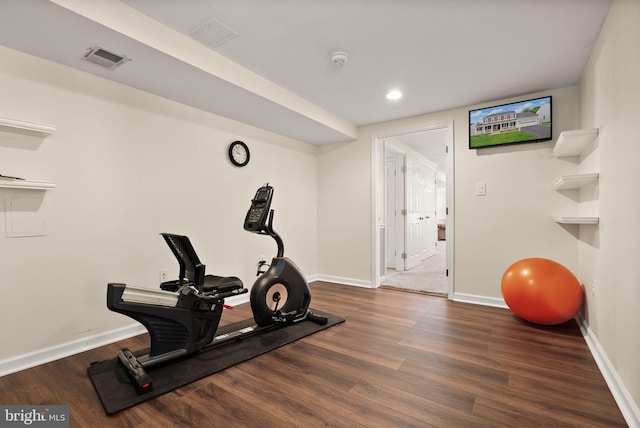 10207 Daylily Ct, Manassas, VA 20110 - exercise area with wood finished floors and recessed lighting