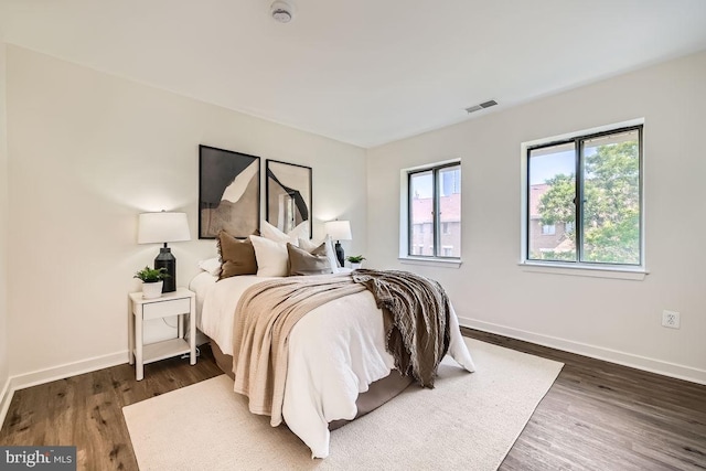 108 W Barre St Unit R 48, Baltimore, MD 21201 - bedroom with baseboards and wood finished floors
