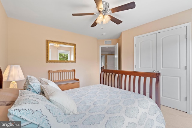 5696 Liberty Manor Cir, Woodbridge, VA 22193 - bedroom with light carpet, a closet, and ceiling fan