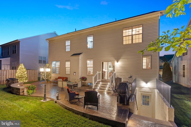5696 Liberty Manor Cir, Woodbridge, VA 22193 - back of house with a patio
