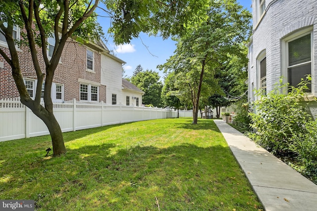 30 Race Ave, Lancaster, PA 17603 - view of yard