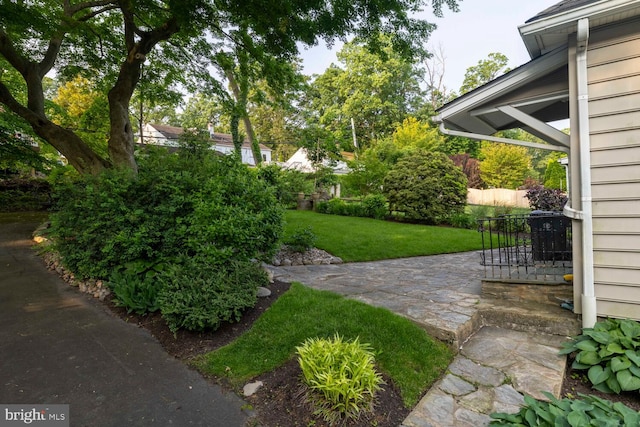 671 Edge Hill Rd, Glenside, PA 19038 - view of yard featuring a patio area