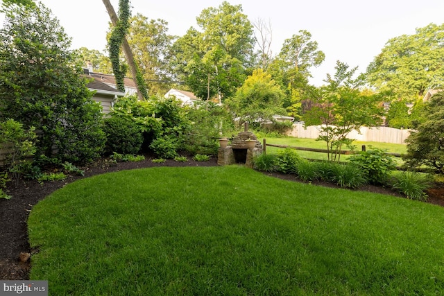 671 Edge Hill Rd, Glenside, PA 19038 - view of yard