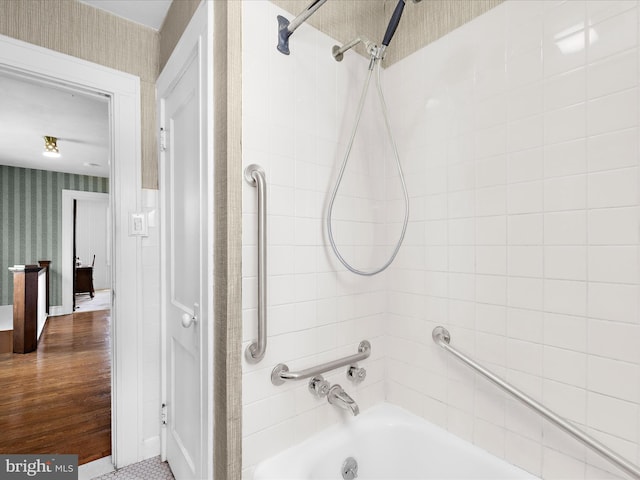 5000 Levindale Rd, Baltimore, MD 21215 - full bath featuring shower / tub combination and wallpapered walls