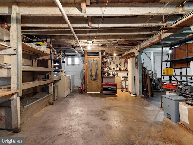 5000 Levindale Rd, Baltimore, MD 21215 - below grade area with separate washer and dryer and a workshop area
