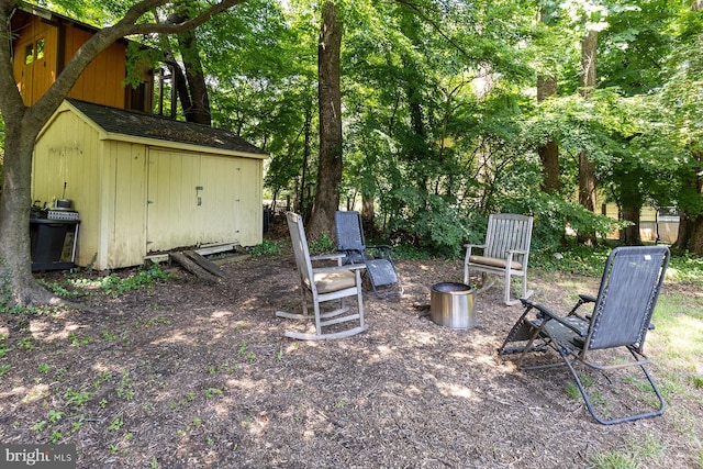 1490 Grandview Ct, Arnold, MD 21012 - view of yard with a storage unit