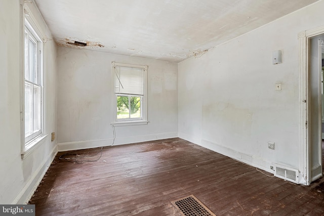 527 Berwyn Baptist Rd, Berwyn, PA 19312 - spare room featuring wood-type flooring and baseboards