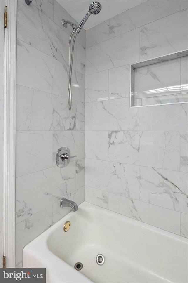 9210 Cherrytree Dr, Alexandria, VA 22309 - bathroom featuring bathing tub / shower combination