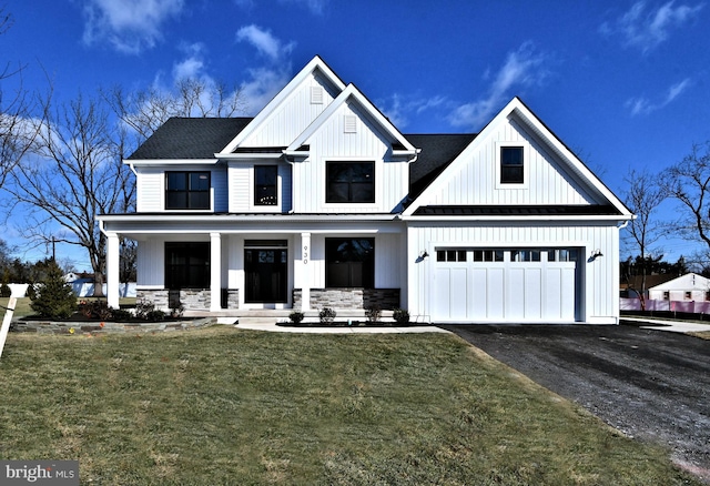 000 Lenape Dr, Lansdale, PA 19446 - modern farmhouse with driveway, board and batten siding, covered porch, and a front yard