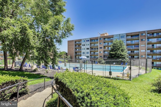 5851 Quantrell Ave Unit 407, Alexandria, VA 22312 - view of community pool