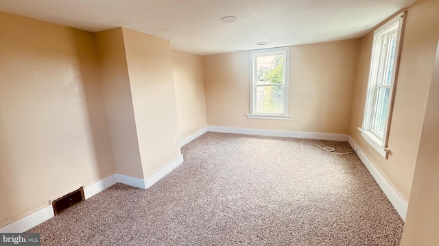 6054 Baltimore Pike, Littlestown, PA 17340 - carpeted empty room with baseboards
