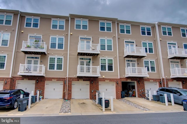 13764 Earhart Cir, Herndon, VA 20171 - view of property with a garage and driveway