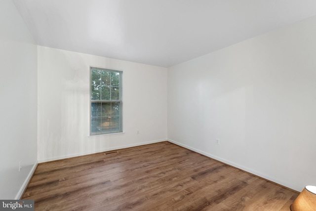 21411 Emerald Dr, Germantown, MD 20876 - unfurnished room with wood finished floors