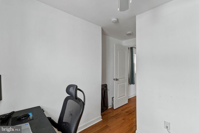 1645 S Carlisle St, Philadelphia, PA 19145 - office area featuring wood finished floors and a ceiling fan
