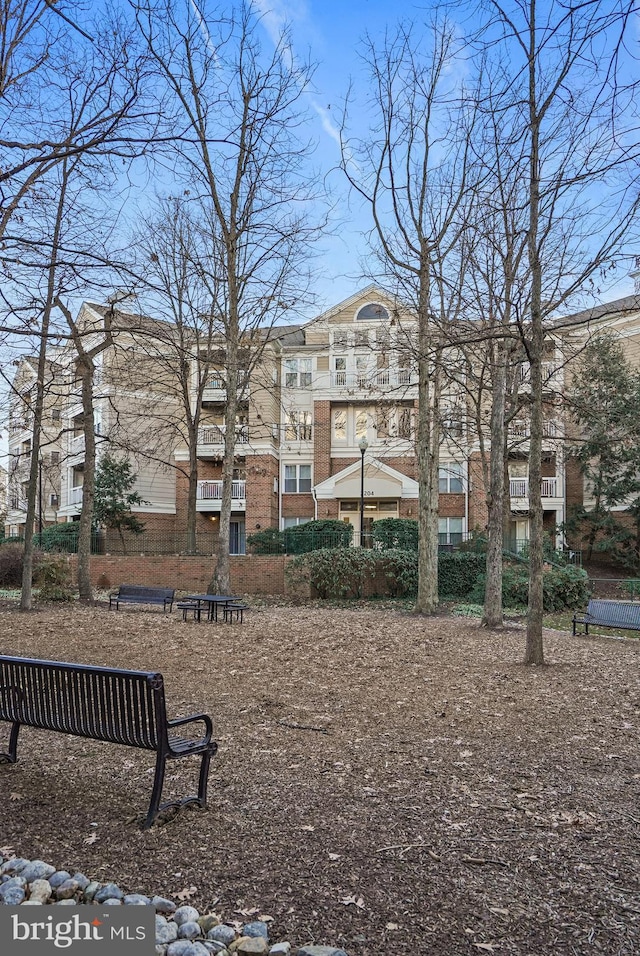 2204 Westcourt Ln Unit 313, Herndon, VA 20170 - surrounding community