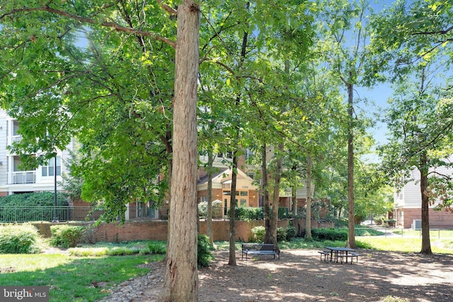 2204 Westcourt Ln Unit 313, Herndon, VA 20170 - view of home's community