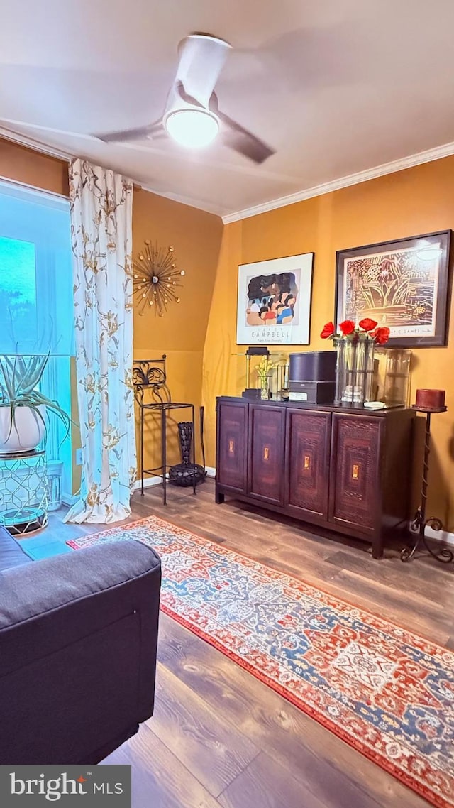 11881 Academy Rd Unit I6, Philadelphia, PA 19154 - living area featuring crown molding, wood finished floors, and ceiling fan