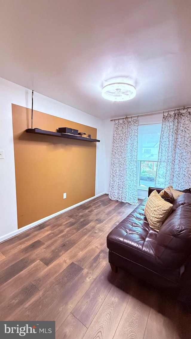 11881 Academy Rd Unit I6, Philadelphia, PA 19154 - living area with wood finished floors and baseboards