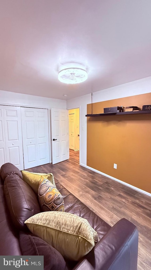 11881 Academy Rd Unit I6, Philadelphia, PA 19154 - living area with wood finished floors and baseboards