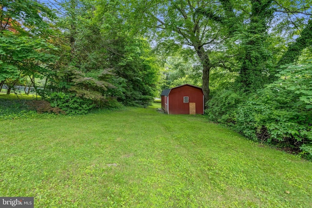 210 S Pennell Rd, Media, PA 19063 - view of grassy yard featuring a storage unit