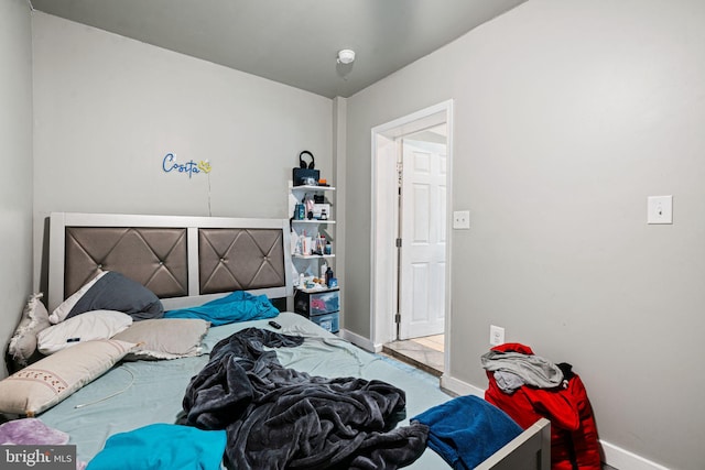 523 W Venango St, Philadelphia, PA 19140 - bedroom with baseboards