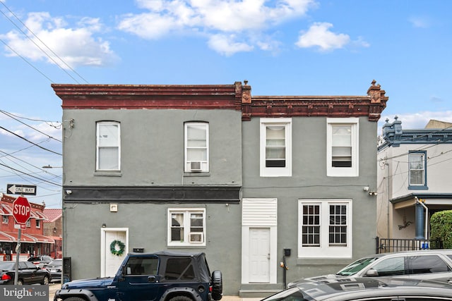 523 W Venango St, Philadelphia, PA 19140 - townhome / multi-family property with stucco siding