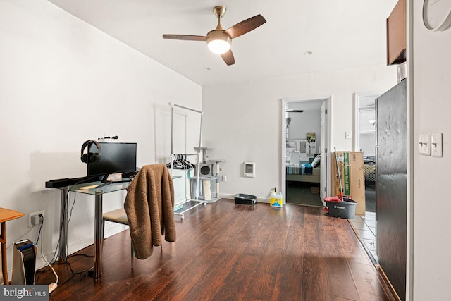 523 W Venango St, Philadelphia, PA 19140 - office with wood finished floors and ceiling fan